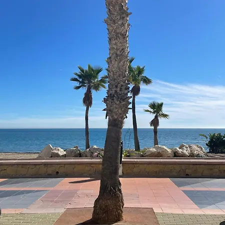 Moderno Piso Mirando Al Mar Appartement