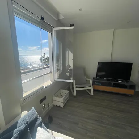 Apartamento Moderno Piso Mirando Al Mar
