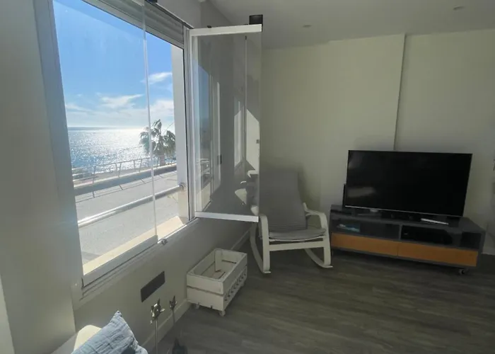 Apartamento Moderno Piso Mirando Al Mar