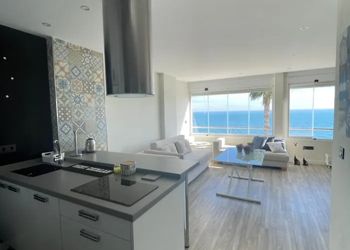 Apartamento Moderno Piso Mirando Al Mar