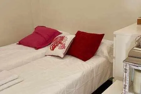 Moderno Piso Mirando Al Mar